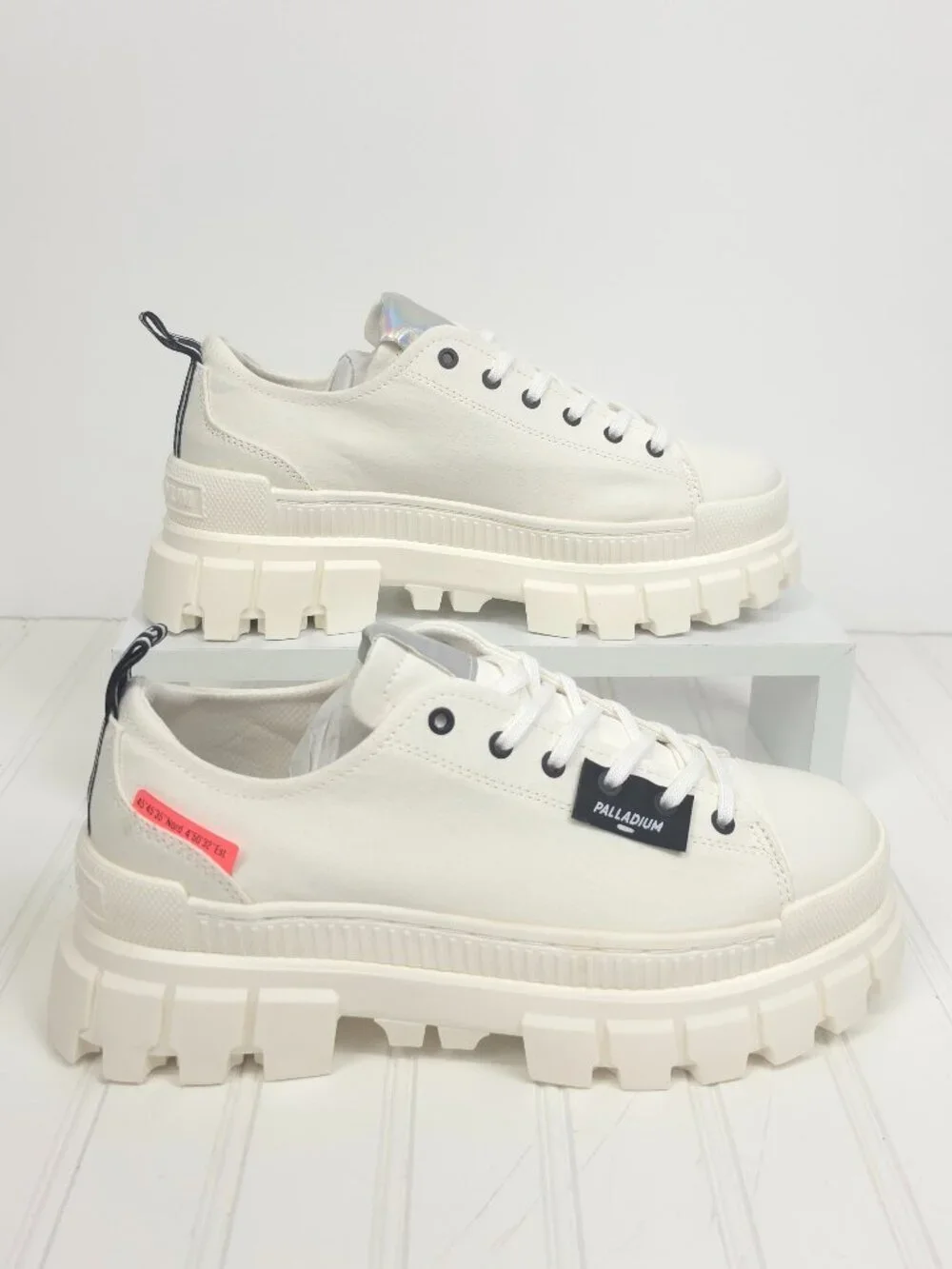 Palladium women revolt